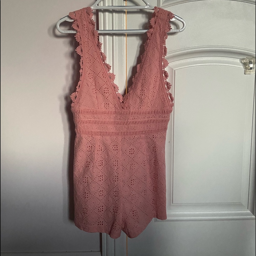 Form fitting romper - Picture 4 of 4